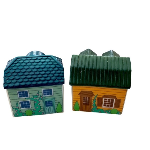 Department 56 Flower Shop and Toy Shop Salt and Pepper Shakers Vintage With Box - Picture 3 of 8